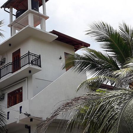 Sanjula Apartments Hikkaduwa Exterior photo
