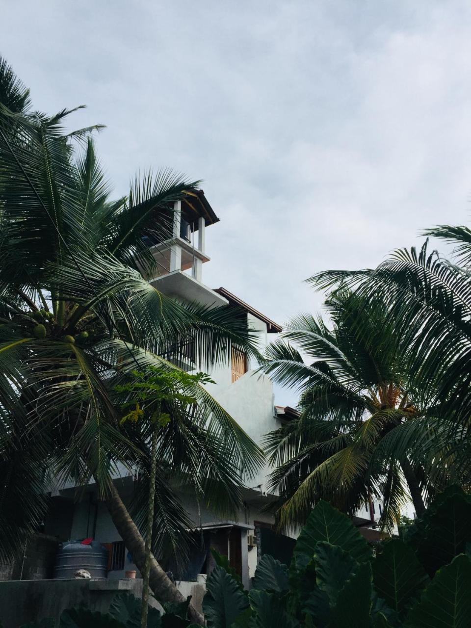 Sanjula Apartments Hikkaduwa Exterior photo